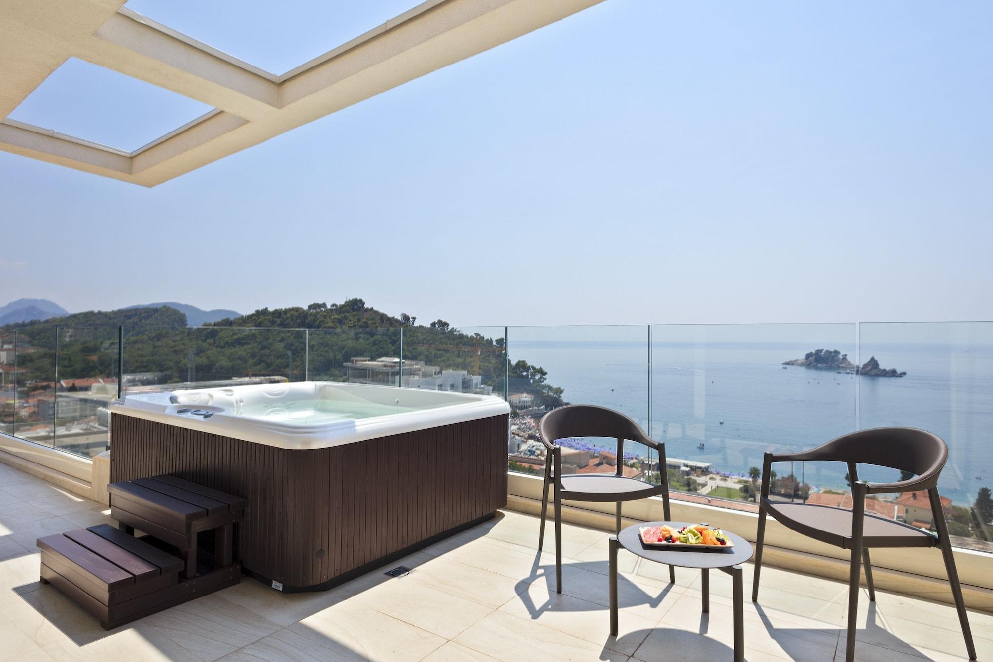 Hotel Ami Budva Petrovac Exterior foto